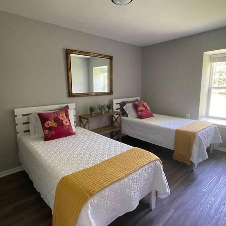 The Deannie Apt #6 - Simple And Homey 2Bd W/ Wifi Hamilton Exterior photo